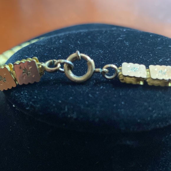 Victorian Book Chain Necklace - Picture 4 of 4